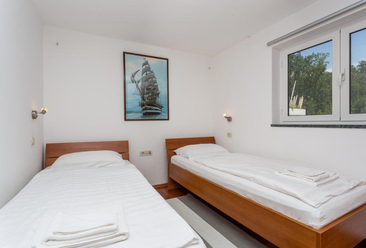 Molnar Resort Apartment Sergej Brzac Exteriér fotografie